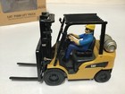 1 25 1 25 Caterpillar Cat P5000 Lift Truck Limited Collectible Edition 85223