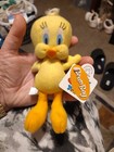 Vintage 1997 Applause Looney Tunes Tweety Yellow Bird Bean Bag Plush 8   