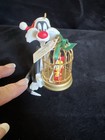 Hallmark 2000 Sylvester s Bang-up Gift Looney Tunes Ornament