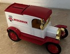 Wisconsin Ertl Collectibles 1932 Ford Model    t    Van  Die-cast Bank