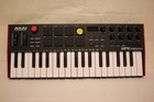 Akai Professional Mpk Mini Plus 37-key Keyboard Controller D2