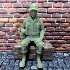 World War 2 American Medic Sitting Toy Soldier Military Resin 1 32 Ww2 Figure