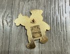 Wdw Walt Disney World 2002 Sports Series Pooh Carrying Golf Clubs Pin