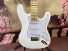 Reduce The Price For Sale Maple Fingerboard Electric Guitar Pearl White 22 Frets