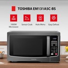 Toshiba Em131a5c-bs Countertop Microwave Ovens 1 2 Cu Ft  12 4  Removable Turnta
