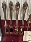 Vintage 1847 Rogers Bros Remembrance Silverplate Flatware Set 52 Pc Wood Chest