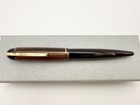 Wahl Eversharp Skyline Red Barrel Red Stripe Cap M 14k Butter Flex