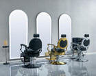 Professional Adjustable Vintage Barber Chair For Hairdressers Heavy Tattoo Shamp