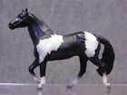 Breyer   Mini Pinto Stock Horse   Pinto April Fools S2 Stablemate Model Horse
