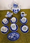Vintage Japan Blue Willow Child s 18 Piece Porcelain Tea Set Cups Plates Dishe