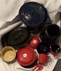 Lot Vtg Enamelware Pot Roaster Plates Cups Bowls Farmhouse Camping Speckle Tres