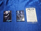2004 Alien Vs  Predator Avp Promotional Movie Theater Pin Button Set   Card Pack
