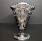 Jennings Bros Silver Plated Fluted Art Nouveau rococo Scroll Fan Vase 1890-1910