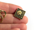 Vtg 1960s Brownie Girl Scout Trefoil Pin   Boy Scouts Wolf Pin Lot Of 2 Goldtone