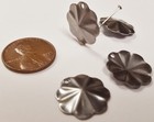 12 Vintage Round Flower Scalloped Steel 17mm  Silver Stamping Bead Pendants  N22