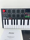 Akai Professional Mpk Mini Play Mk3 Standalone Mini Keyboard