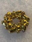 Fashion Wreath Brooch - Holiday
