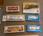 Vintage Lot Of Life Like Bachmann Ho Gauge Railroad Train Box Cars And More See 