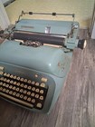 Royal Manual Typewriter Model