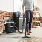 12 Gallon 6 Peak Hp Wet dry Vacuum W  Accessories