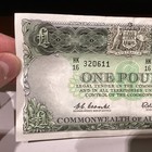 Australia 1 Pound 1961-1965 Queen Elizabeth Ii  P-34a Vf   Banknote Original