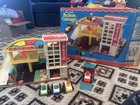 Vintage Fisher-price Play Family Action Garage With Cars   Figures  original Box