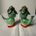 Vintage Lefton Green Anthropomorphic Christmas Holly Birds Salt   Pepper Shakers