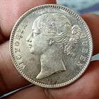 vq12 old  East India Company 1840 Victoria Silver Rupee Indian Head 11 6gm