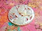 Dove Of Peace   Vintage Carved Bethlehem Pearl Bird Picture Button   7 8  23mm