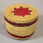 2 5  Vintage Makah   Nootka Round Basket With Magenta   Purple Decoration C1945
