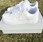 Women Air Force 1 Low Triple White     07    size 8 5 Brand New   