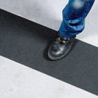 Findtape Ast-35 Premium Anti-slip Non-skid Tape  black  60 Grit   4 In  X 60 Ft 