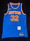 Karl-anthony Towns  32 Signed New York Knicks Jersey Beckett Authenticated