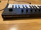 Native Instruments M32  Komplete Kontrol Keyboard Controller  26154 