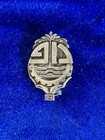 Vintage Estate Wwii Era  Pratt whitney Co  Emblem Pin Hands Holding Gears