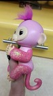 Wowwee 3764 Fingerlings Interactive Baby Pet Glitter Monkey -rose  pink Glitter 