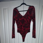 Socialites Women   s L Red black Paisley Long Sleeve V-neck Bodysuit