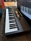 Native Instruments Komplete Kontrol S49 Mk2 Ni Keyboard Midi Controller
