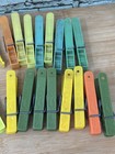 Lot Of Vintage Mcm Penley Plastic Flower  Storm  Vermont Plastics Clothespins