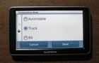 Garmin Dezl 5  Lm Truck Gps Lifetime Maps  Excellent