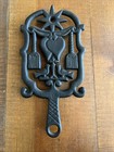 Trivet Vintage Footed Cast Iron Wilton Love Birds Hearts Brooms Star 9  X 4 