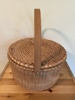 Vintage Nantucket Style Round Wicker Basket W  Lid Swing Handle Wooden Base 11 
