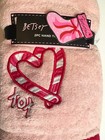 Betsey Johnson Hearts      Xox 2 Pack Hand Bath Towels Pink  Nwt