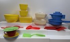 Children   s Pyrex Banner Huge Lot Yellow W lids Corning  extras  Look  Make Offer