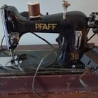 Pfaff Pfaff 30 Vintage Original Black Sewing Machine W  Base   Foot Pedal