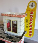 Mettoy Tinplate Roof Park Shell Filling Station With Working Lift  Vintage 1960s