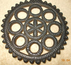 Vintage 3 Foot Cast Iron Trivet Black Decorative Hot Plate 5 W 9 L 7 8 H Heavy