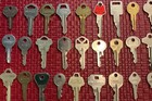 Keys Lot Of 80 Some Brass Steel Vintage House Lock Safety Steam Punk Vtg