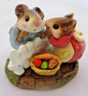 Wee Forest Folk Mouse Talk Gossip Over Fence M-130 Figurine Mint   Box Mib