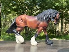 Breyer Traditional Model Horse Four Seasons Treasure Hunt  fall   1417 Othello